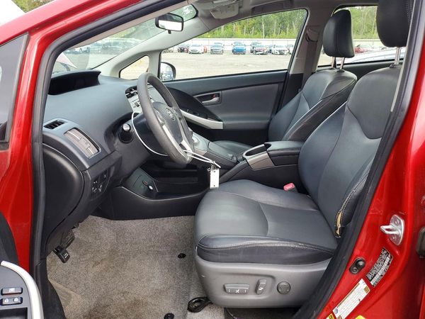 2015 TOYOTA PRIUS