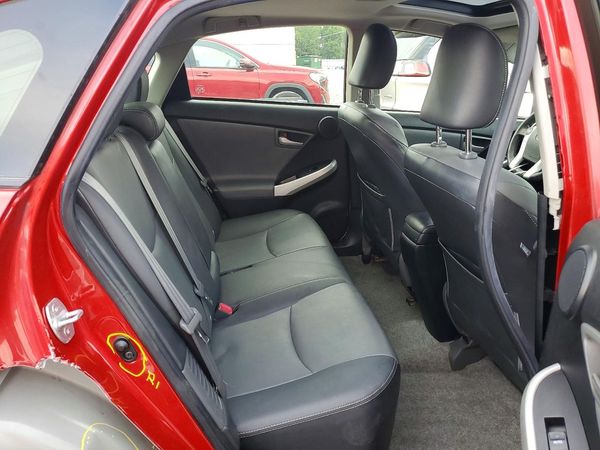 2015 TOYOTA PRIUS