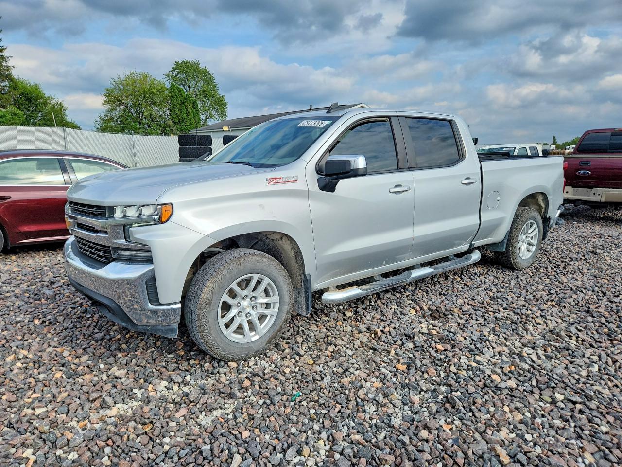 2021 CHEVROLET SILVERADO LT — Front 3/4