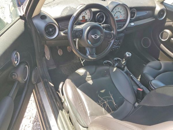 2012 MINI COOPER