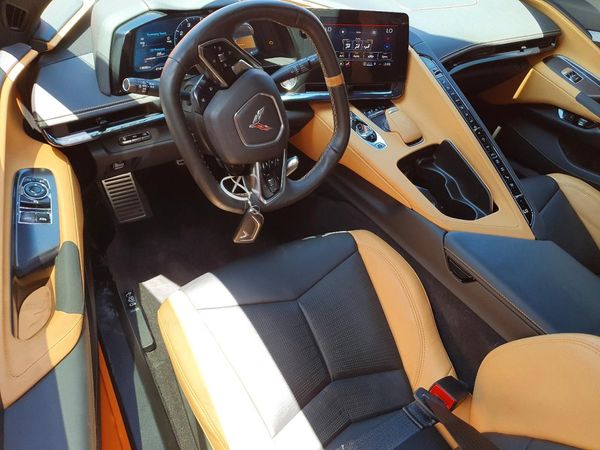 2023 CHEVROLET CORVETTE Preferred 2LT