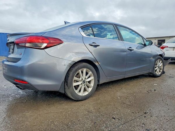 2017 KIA FORTE