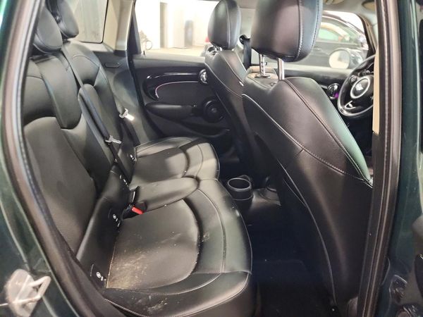 2016 MINI COOPER