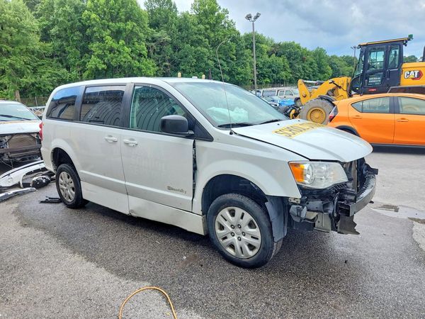 2018 DODGE GRAND CARAVAN SE