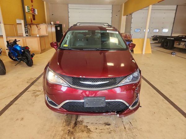 2019 CHRYSLER PACIFICA