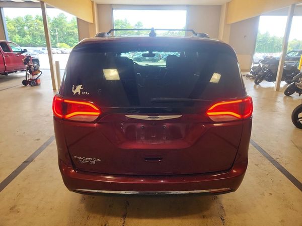 2019 CHRYSLER PACIFICA