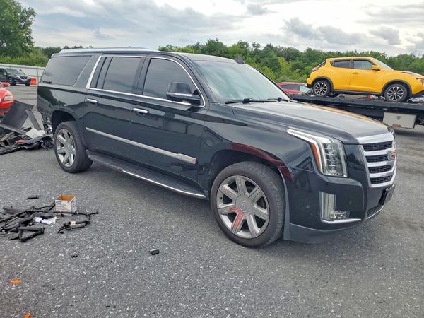 2018 CADILLAC ESCALADE