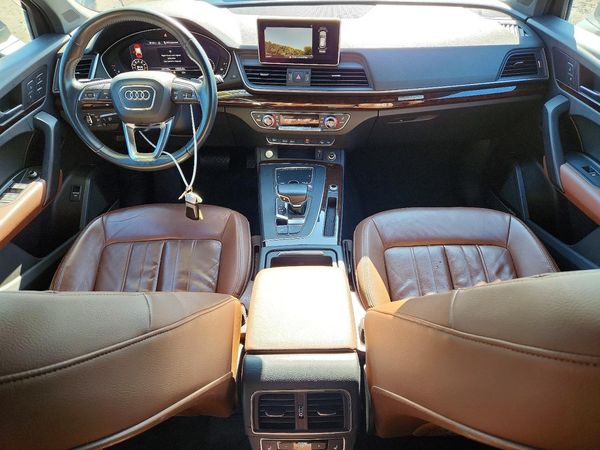 2018 AUDI Q5 quattro Premium Plus