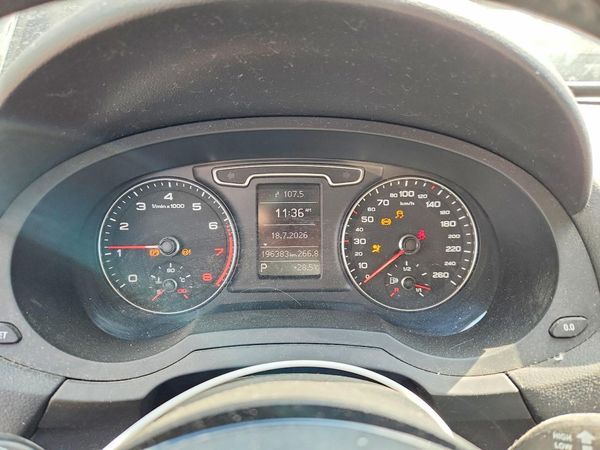 2015 AUDI Q3 quattro Prestige