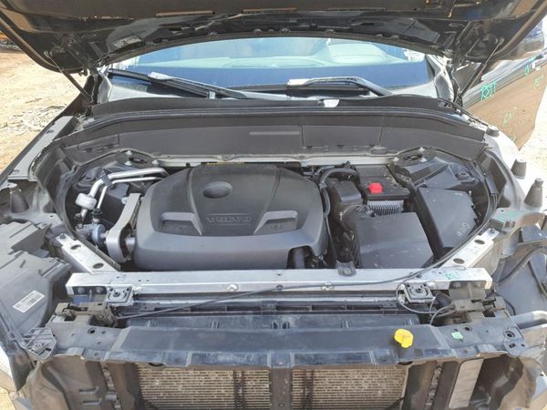 2016 VOLVO XC90 SV42 Momentum