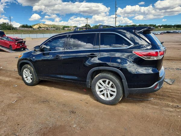 2016 TOYOTA HIGHLANDER