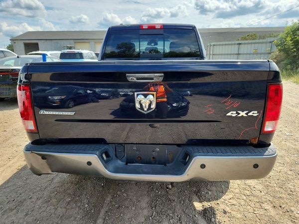 2013 RAM 1500 SLT