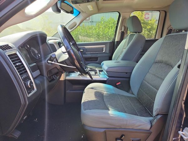 2013 RAM 1500 SLT