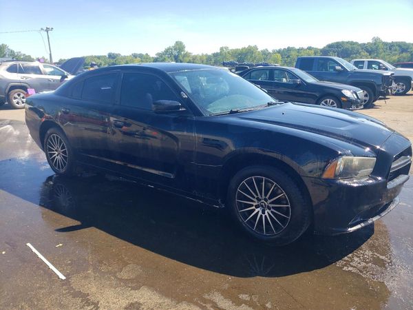 2013 DODGE CHARGER