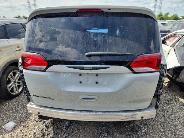 2019 CHRYSLER PACIFICA