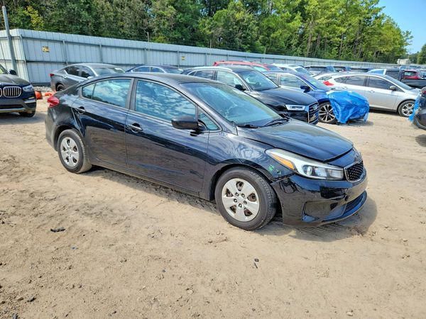 2017 KIA FORTE LX Base