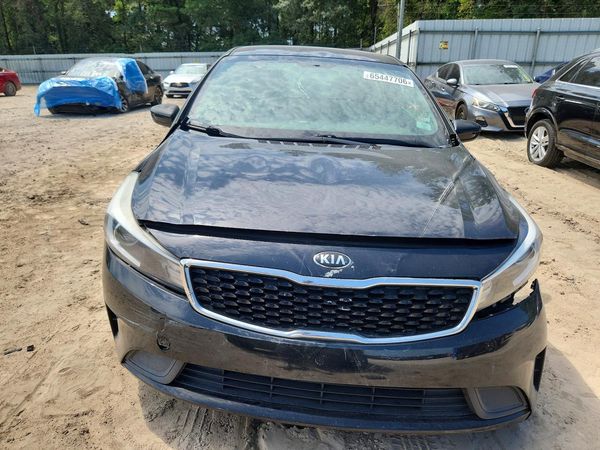 2017 KIA FORTE LX Base