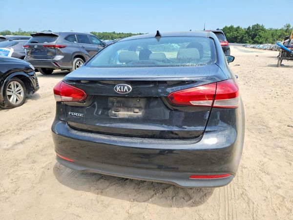 2017 KIA FORTE LX Base