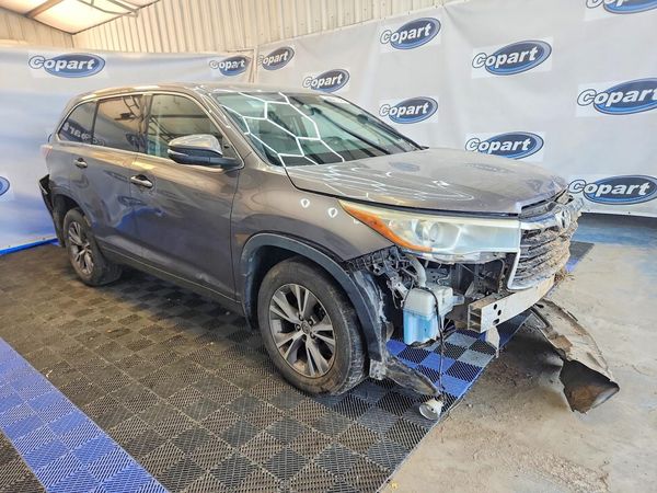 2015 TOYOTA HIGHLANDER