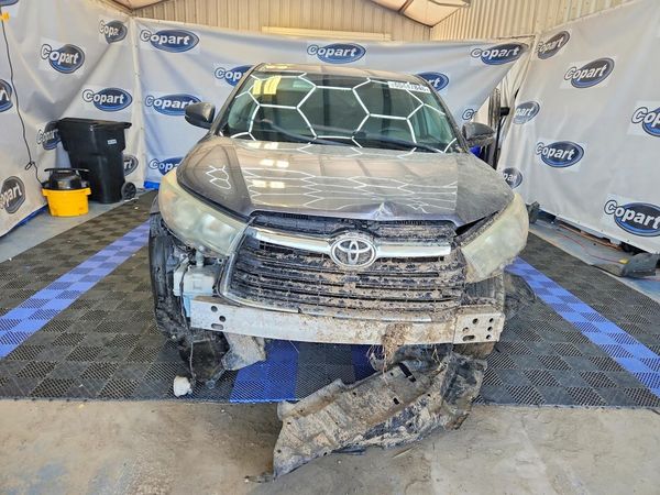 2015 TOYOTA HIGHLANDER