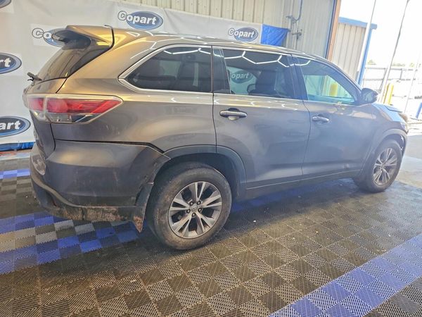 2015 TOYOTA HIGHLANDER