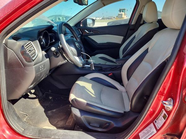 2014 MAZDA 3