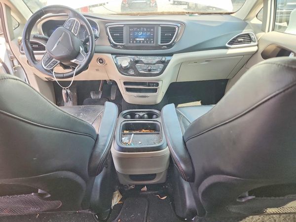 2018 CHRYSLER PACIFICA Touring L — CKPT