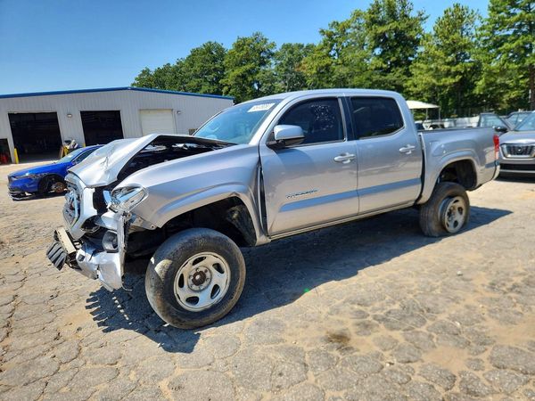 2017 TOYOTA TACOMA