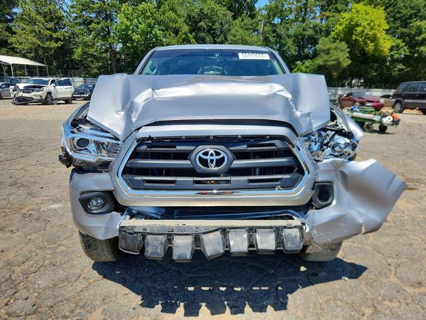 2017 TOYOTA TACOMA