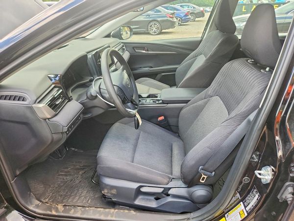 2025 TOYOTA CAMRY