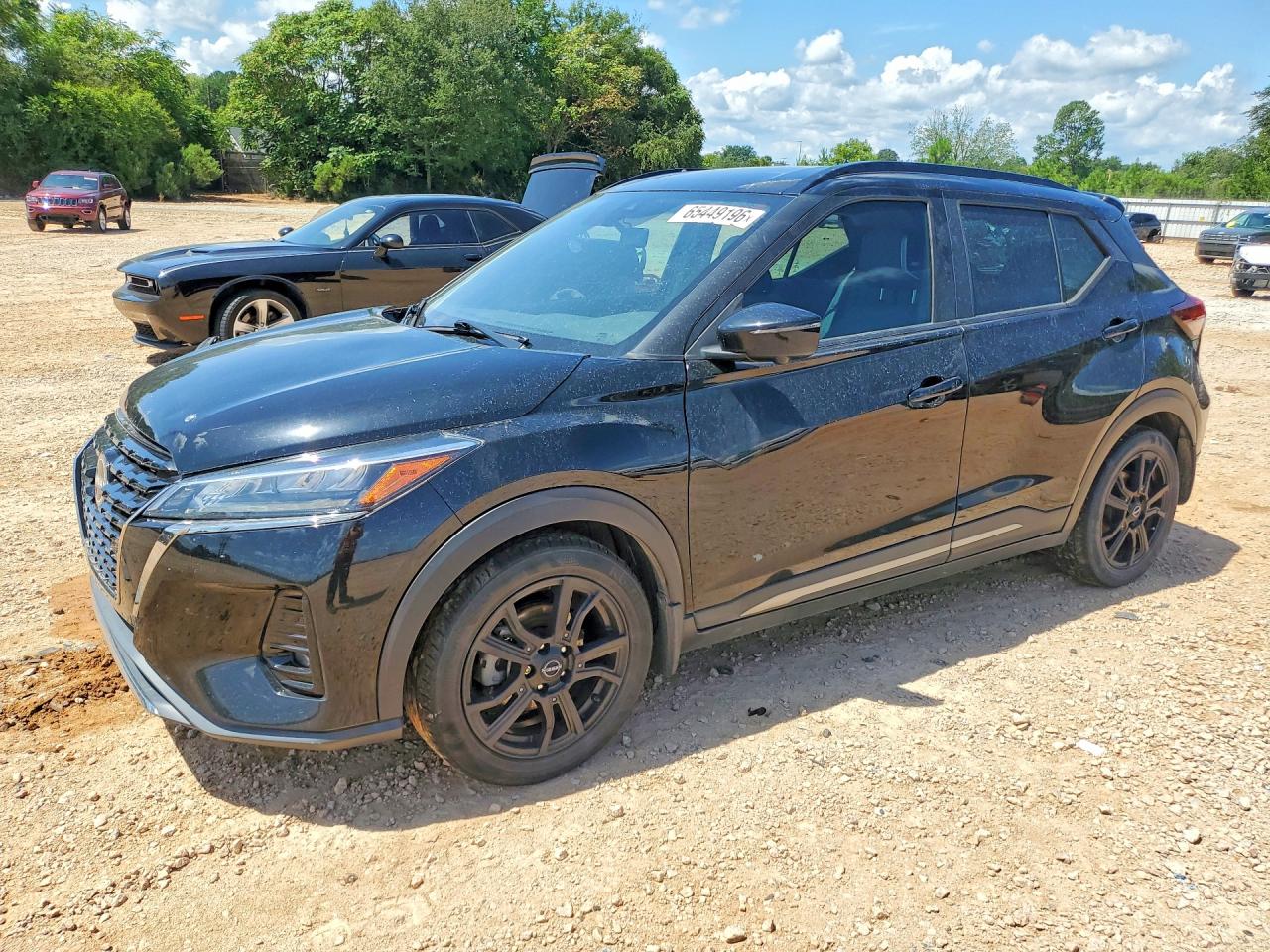 2022 NISSAN KICKS