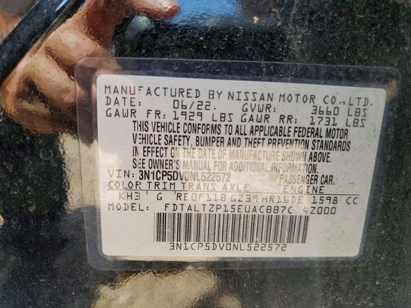 2022 NISSAN KICKS