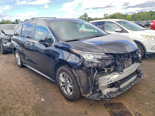 2023 TOYOTA SIENNA
