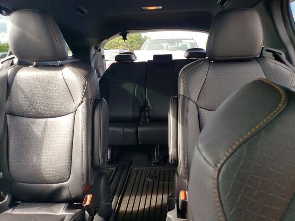 2023 TOYOTA SIENNA