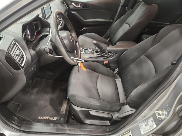 2015 MAZDA 3