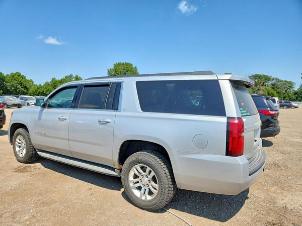 2015 CHEVROLET SUBURBAN LT