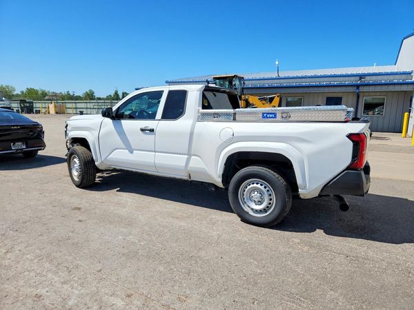 2024 TOYOTA TACOMA