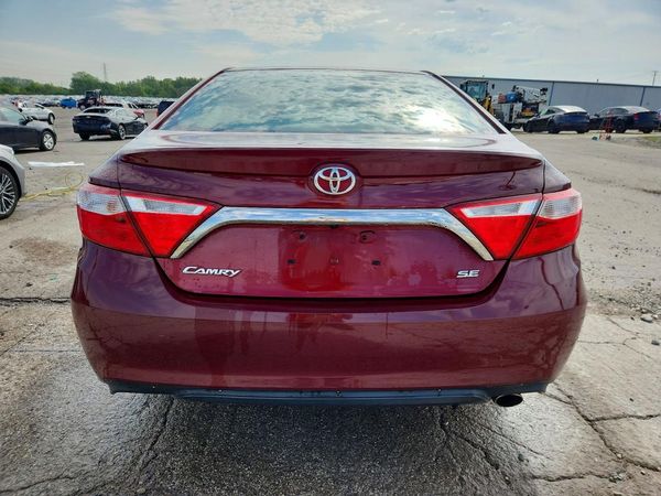 2015 TOYOTA CAMRY