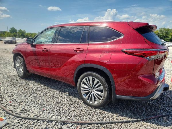 2022 TOYOTA HIGHLANDER Platinum