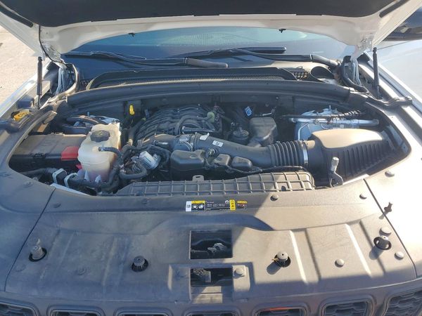 2023 JEEP GRAND CHEROKEE Laredo, Altitude