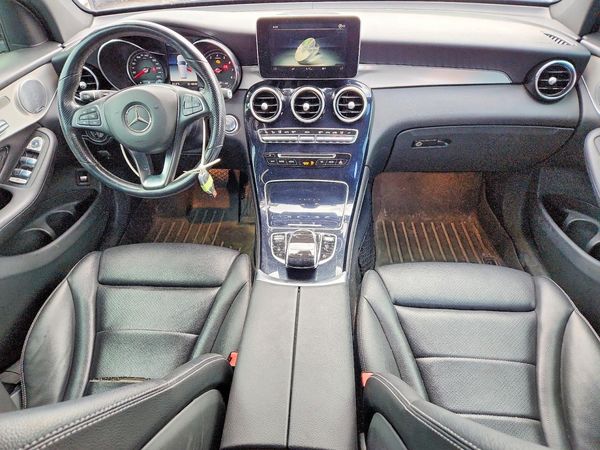 2019 MERCEDES-BENZ GLC GLC 300-4M