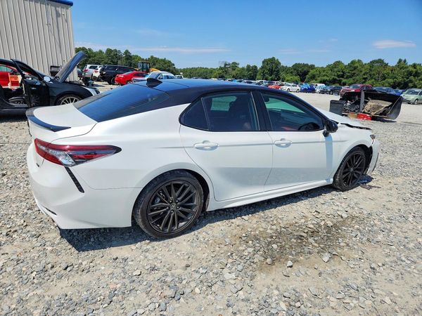 2022 TOYOTA CAMRY