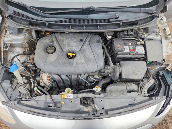 2013 HYUNDAI ELANTRA