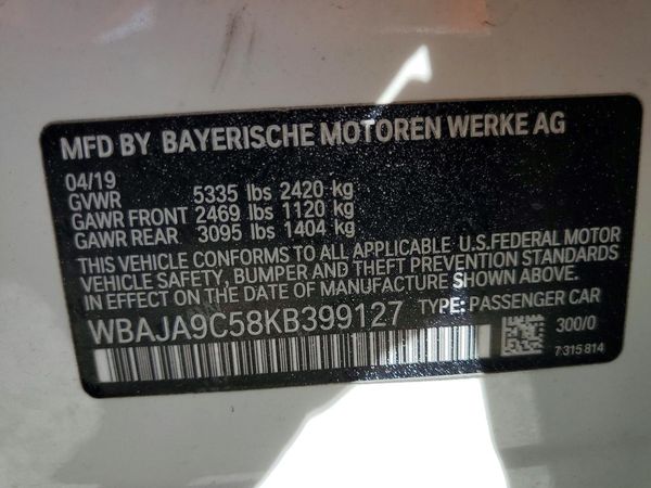 2019 BMW 530E