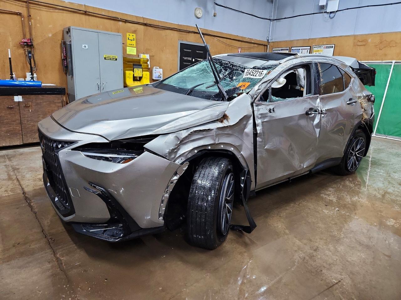 2022 LEXUS NX 350h Base — Front 3/4
