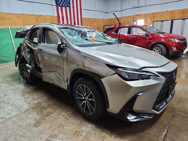 2022 LEXUS NX 350h Base — Passenger 3/4