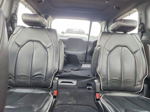 2025 CHRYSLER PACIFICA Limited — SUVN