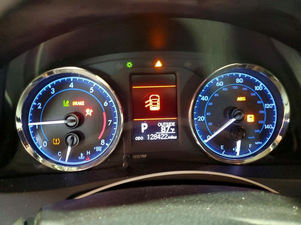 2017 TOYOTA COROLLA