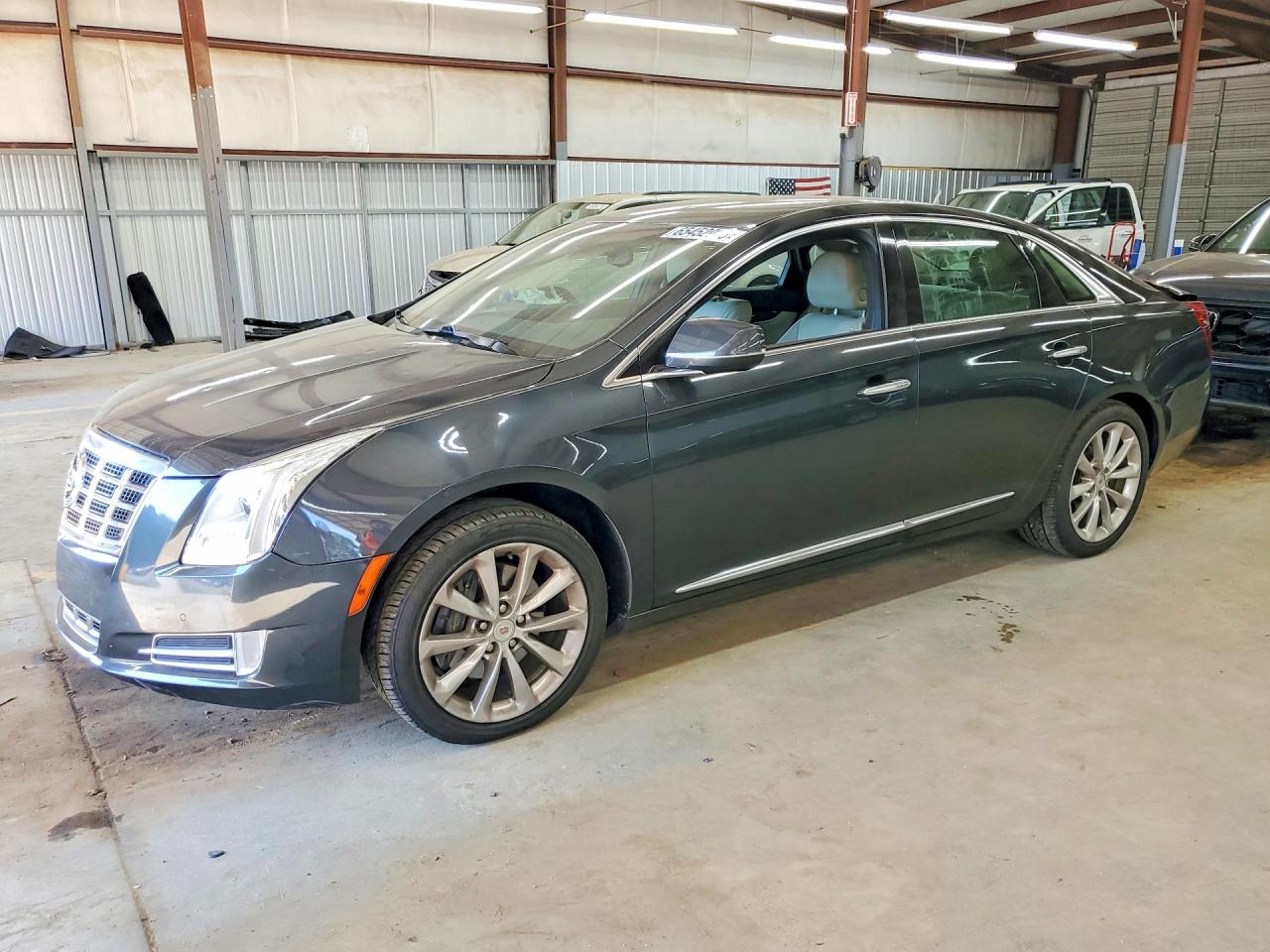 2013 CADILLAC XTS Luxury