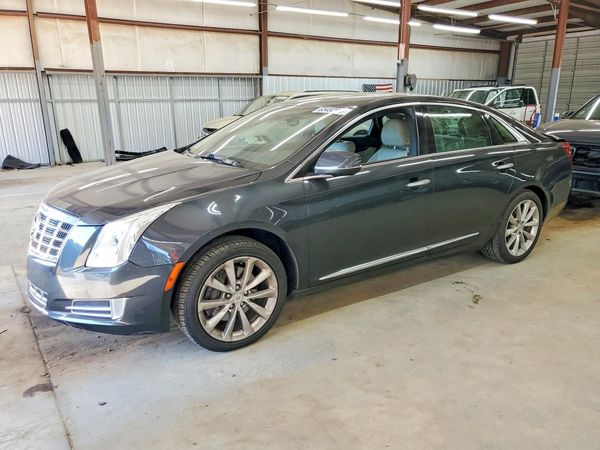 2013 CADILLAC XTS Luxury